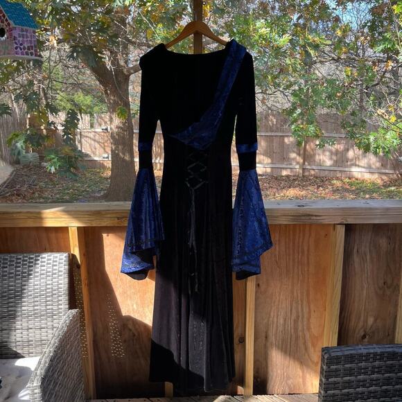 Victorian Choice Women's Black And Blue Velvet Medieval Dress Size L - Picture 2 of 13